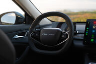 Interior do Forthing S7, um sedan de luxo elétrico chinês