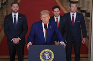 Trump anuncia ofensiva dos EUA contra o Irão, após ataques de Israel