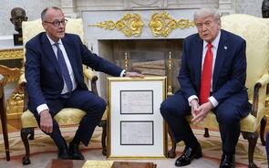 Trump reúne-se com Merz na Casa Branca e discute tensões comerciais e geopolítica