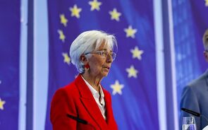 Euro global precisa de 'ação decisiva', defende Lagarde
