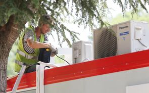 O Fundo Ambiental comparticipa 85% do valor de compra do ar condicionado, até um limite de 2.000 euros.