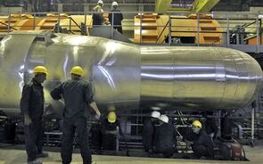 Irão aumenta produção de urânio enriquecido com equipamento avançado na central nuclear de Fordo