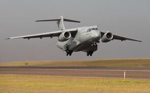 Portugal compra sexto avião Embraer e vende 10 à NATO, reforçando a parceria com o Brasil