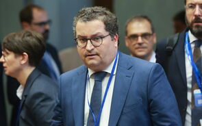 Ministros da UE aprovam financiamento recorde do BEI para segurança e defesa