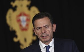 O primeiro-ministro indigitado entregou a lista dos ministros esta tarde ao Presidente da República
