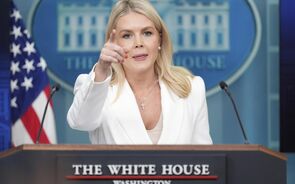 Karoline Leavitt, porta-voz da Casa Branca, aborda reunião Trump-Putin