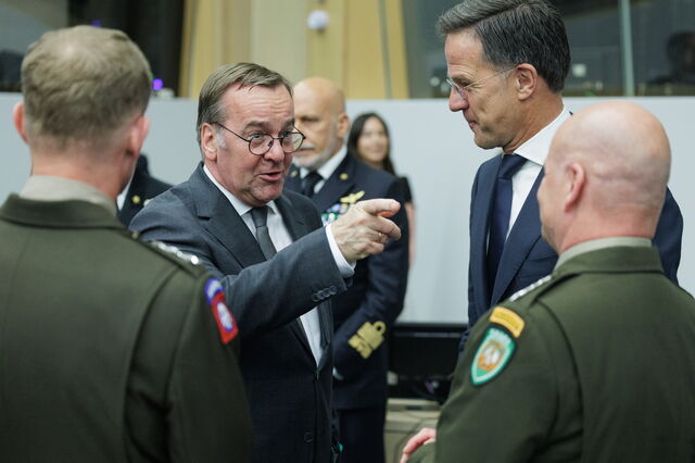 NATO: Alemanha pede 'compromisso realista' e afasta gastos militares de 5% no imediato