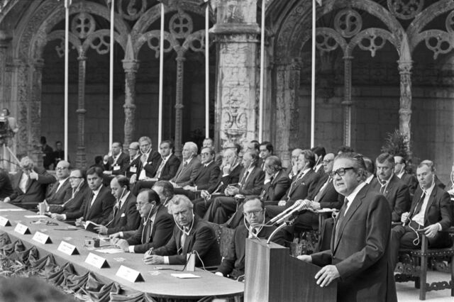 Cerimónia nos Jerónimos evoca assinatura da adesão de Portugal à UE há 40 anos
