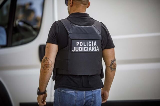 Detidos membros do grupo de extrema-direita Movimento Armilar Lusitano