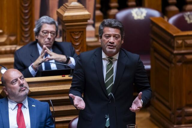 Governo vai ter de baixar idade da reforma para ter mudança das leis laborais aprovada, diz Chega