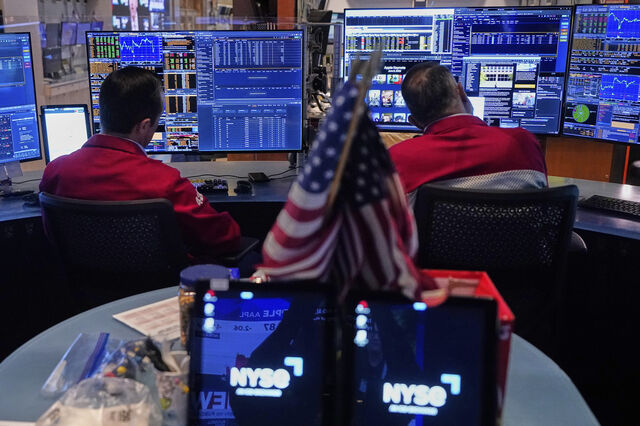 'Fecho' do Governo dos EUA não abala Fed nem Wall Street. Mas dá lustro ao ouro