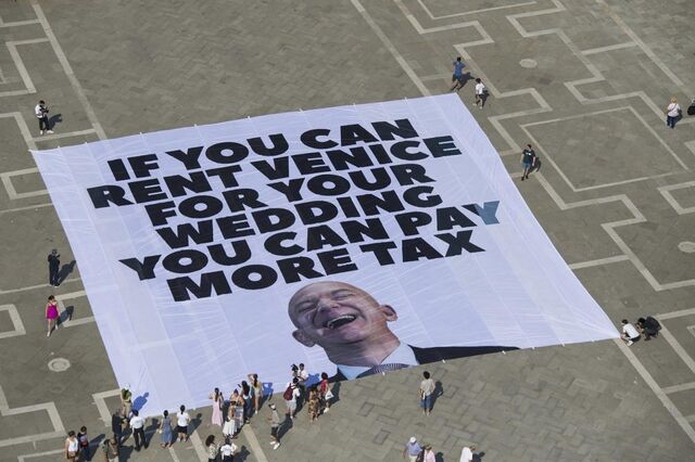 Protestos atrapalham planos de casamento de Jeff Bezos