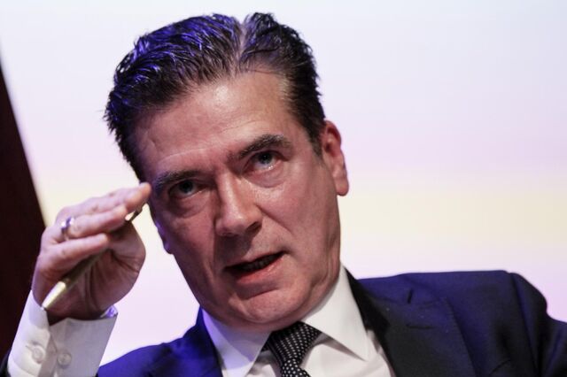 John Fell: “Enviesamento doméstico” na banca é uma “clássica falha de mercado” 