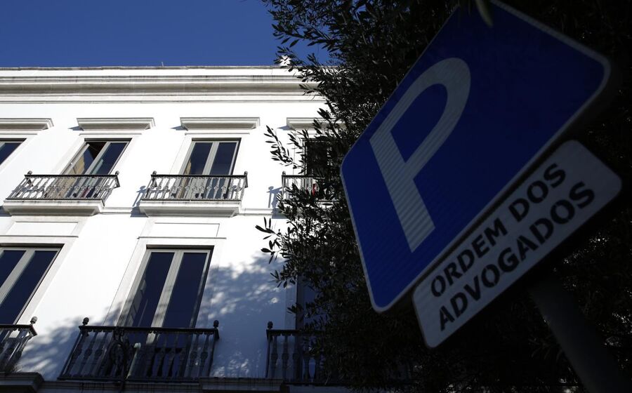 Ordem dos Advogados reforça apoio à maternidade