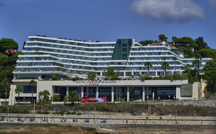 Hotel Cascais Miragem foi inaugurado em 2005.