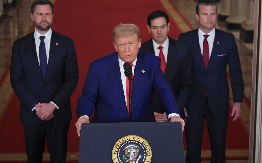 Trump anuncia ofensiva dos EUA contra o Irão, após ataques de Israel