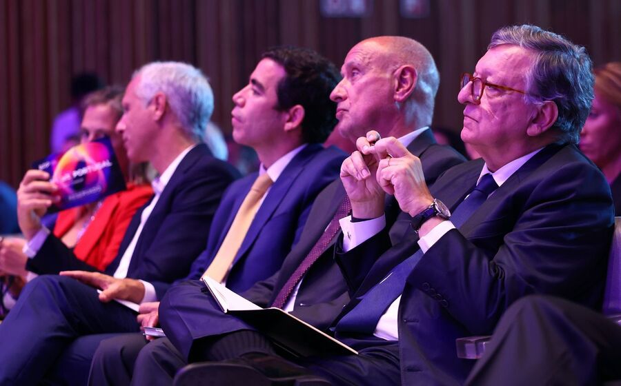 Durão Barroso participou na conferência da BRP no Porto.