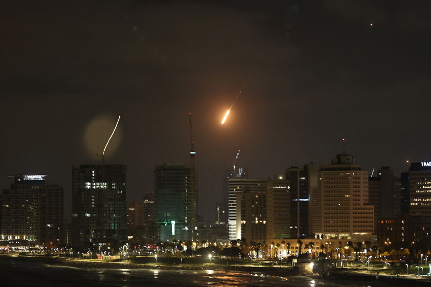 Mísseis iranianos sobre Jerusalém: Israel e Irão em conflito direto