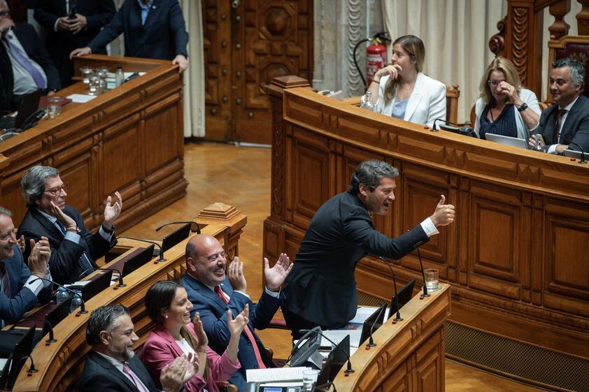 André Ventura reage no Parlamento ao debate sobre segurança