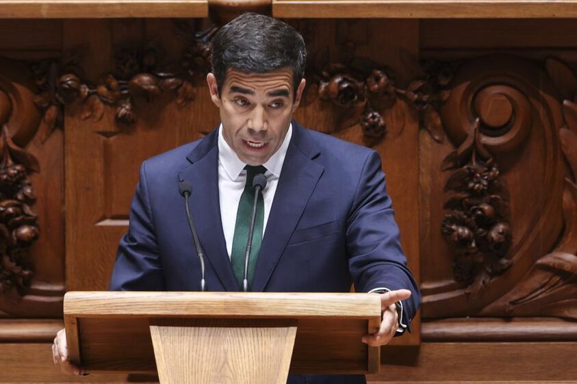 Leitão Amaro discursa sobre imigração regulada