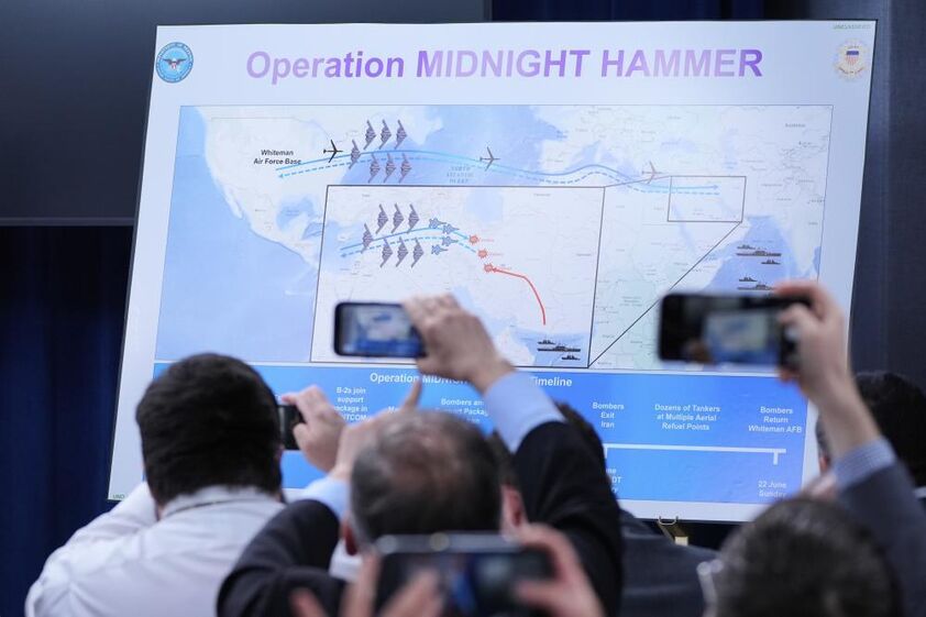 Imagem da Operação Midnight Hammer