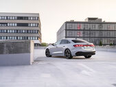 Audi A5 e-hybrid, autonomia elétrica até 109 km