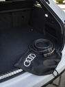 Audi A5 e-hybrid: cabo de carregamento no porta-bagagens