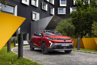 Renault expande gama híbrida com Symbioz e Espace, focando-se em desempenho e eficiência