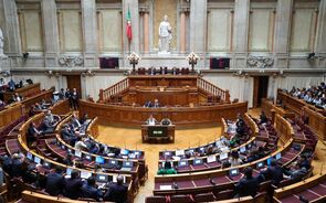Governo quer que propostas sobre nacionalidade e estrangeiros desçam sem votação