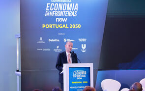 Miguel Frasquilho na conferência Economia Sem Fronteiras, em Portugal