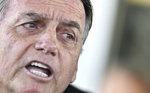 Bolsonaro alvo de medidas restritivas por risco de fuga, após operação da Polícia Federal