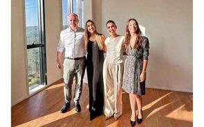 Holger Mägdefrau (CFO da L&R) com as irmãs Marta (CEO da ADA), Sara e Matilde Andrade. 