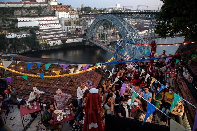 Festejos do São João 'batem' Santo António na faturação