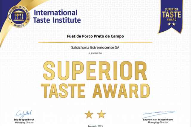 Fuet de Porco Preto da SEL premiado com duas estrelas no Superior Taste Award
