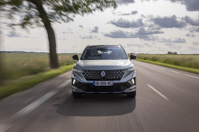 Ações da Renault afundam 16% após revisão em baixa das perspetivas