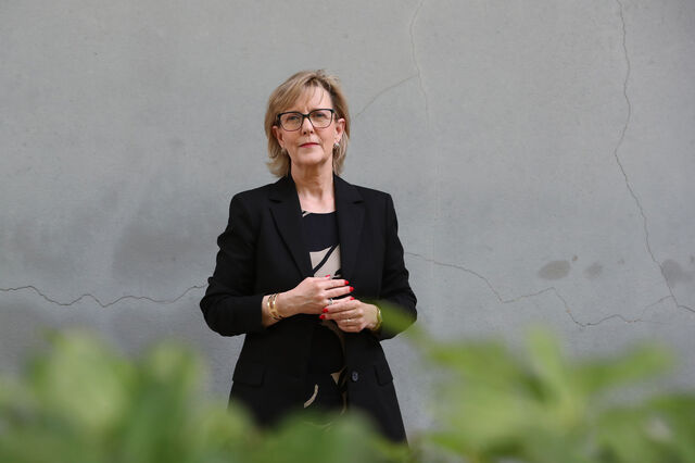 Maria Luís Albuquerque gostaria de reverter taxa liberatória de 28% para estimular poupança