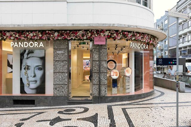 PANDORA ABRE NOVA LOJA NA ICÓNICA RUA DE SANTA CATARINA, NO PORTO