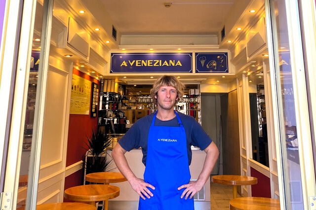 Veneziana de volta à cidade