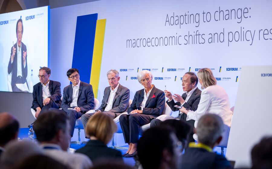 O painel de governadores é o momento alto do fórum anual em Sintra.