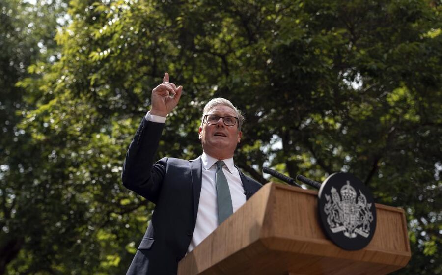 Starmer teve de ceder para evitar derrota na reforma da segurança social do Reino Unido