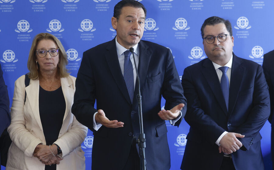 Governo discute serviços mínimos de greve com parceiros sociais