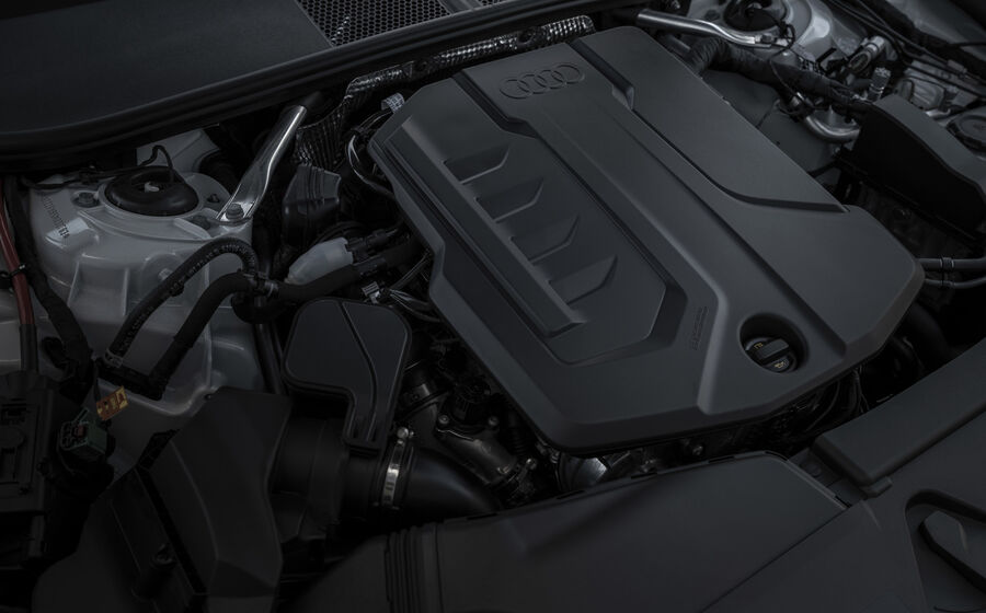 Motores a combustão vão continuar a ser produzidos, mas terão de ser de aço verde e funcionar com combustíveis renováveis.