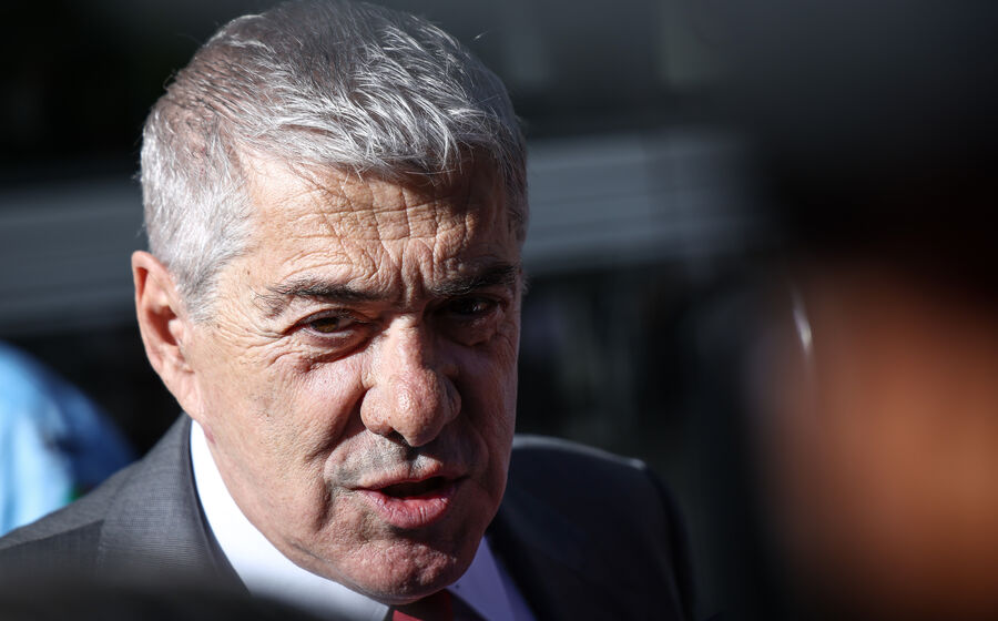José Sócrates responsabiliza Passos Coelho pela situação da PT