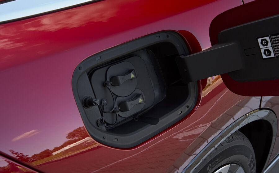 Reprogramação das verbas do Fundo Ambiental leva a abertura ainda este ano de candidaturas aos 'cheques' para carros elétricos.