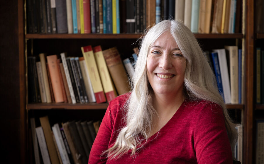 Entrevista com Josephine Quinn, historiadora britânica na Universidade de Oxford