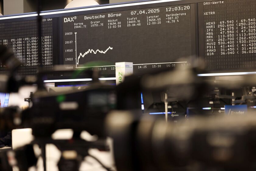 Bolsa de Valores de Frankfurt mostra variação de -4,78% no índice DAX