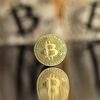 Contas poupança reforma nos EUA poderão ser aplicadas em criptomoedas e fundos de risco