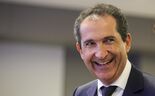 Patrick Drahi, da Altice, conseguiu negociar com os três operadores franceses que queriam a SFR e encaixou mais dinheiro.