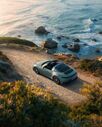 Porsche 911 Carrera junto à costa