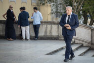 Cerimónias fúnebres de Joaquim Oliveira na Basílica da Estrela, com figuras do desporto e empresários